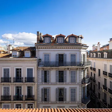 Apartment Triplex 150m2 Coeur Vieille *