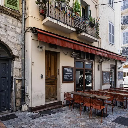 Triplex 150m2 Coeur Vieille *