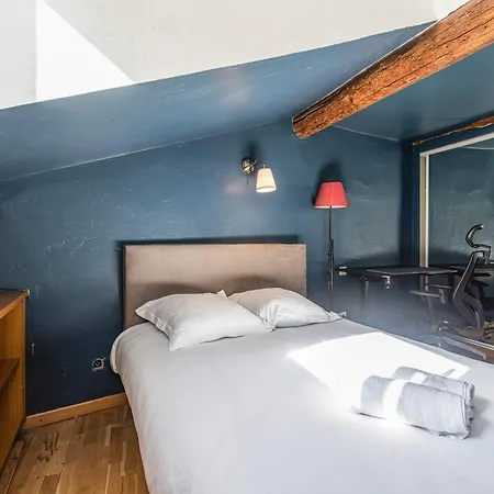 Triplex 150m2 Coeur Vieille Apartment