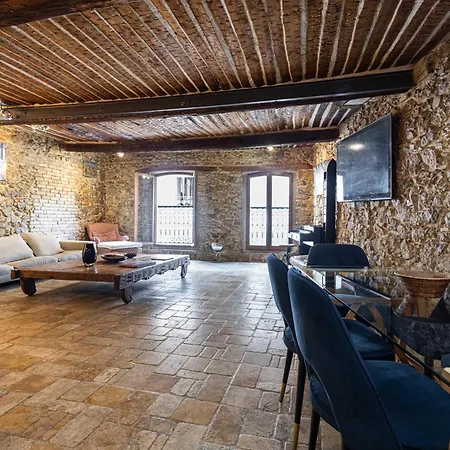 Apartment Triplex 150m2 Coeur Vieille